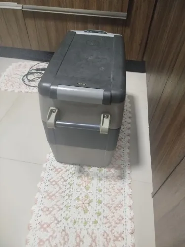 Geladeira portátil Elber 51 lt