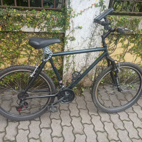 Bicicleta aro 26 com aro aero