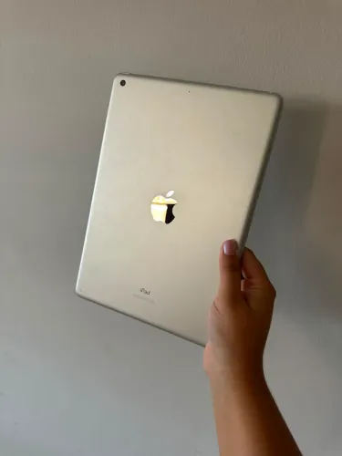 Vendo IPad seminovo