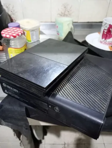 Xbox e PS2 com defeito, Aceito propostas.