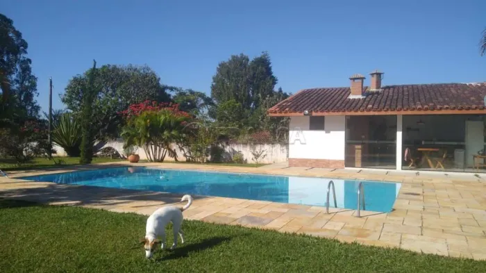 CHACARA EM IGARATA - VISTA PERMANENTE MARAVILHOSA!!!