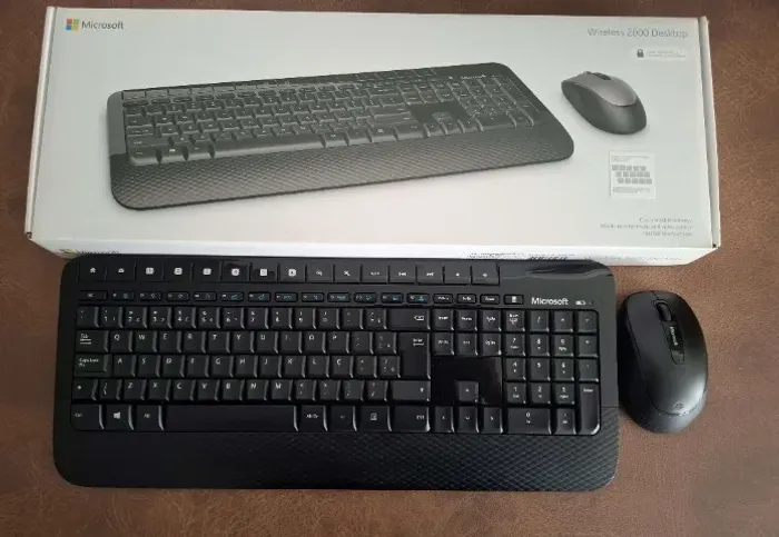 Kit Mouse e Teclado Microsoft Desktop 2000