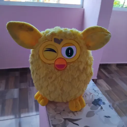 Boneco Furby