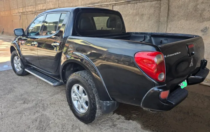 Mitsubishi L200 Triton HPE 3.2 CD TB Int.diesel AUT 2013