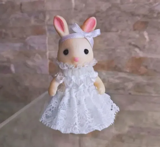 Roupinha Branco Renda Sylvanian Families 