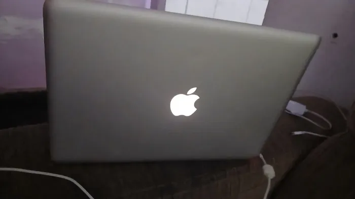 Macbook Apple