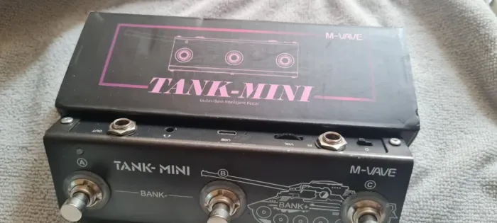 Pedal de Efeitos para Guitarra, Violão e Baixo TANK Mini
