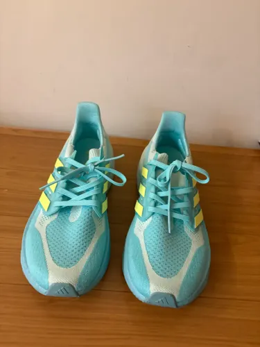 Adidas Ultraboost 5