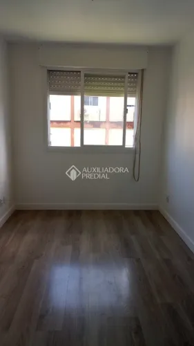 Apartamento de 2 dormitórios 48m2 privativos 1 vaga de garagem rotativa no bairro Camaqua