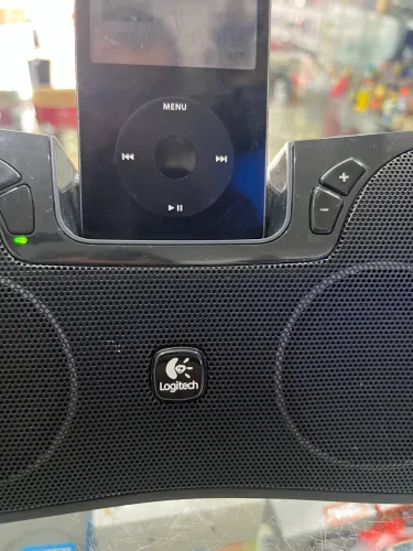 Vendo caixa de som logitech s715i 30 pinos
