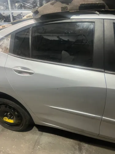 PORTA TRASEIRA DIREITA ÔNIX PLUS -SEDAN