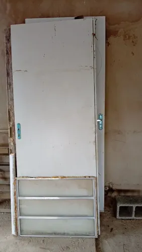 Portas e basculante