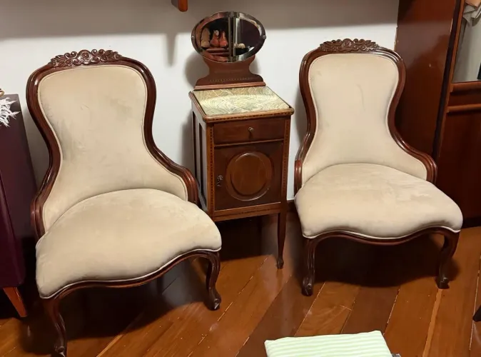 Conjunto de cadeiras Luís XV