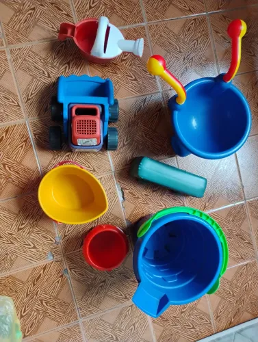 KIT DE BRINQUEDOS DE PRAIA