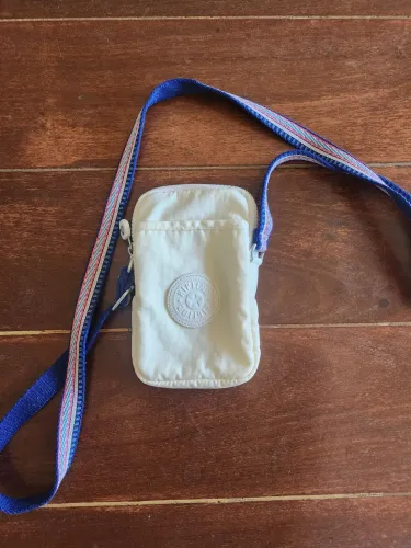 Bolsa porta celular kiplling original usada