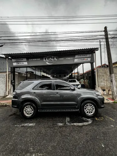 Toyota Hilux SW4 SR 4X2 2.7/ 2.7 Flex 16V Aut. 2015