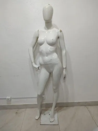 Manequim corpo inteiro feminino adulto pose cabeça braços suporte articulado desmontável 