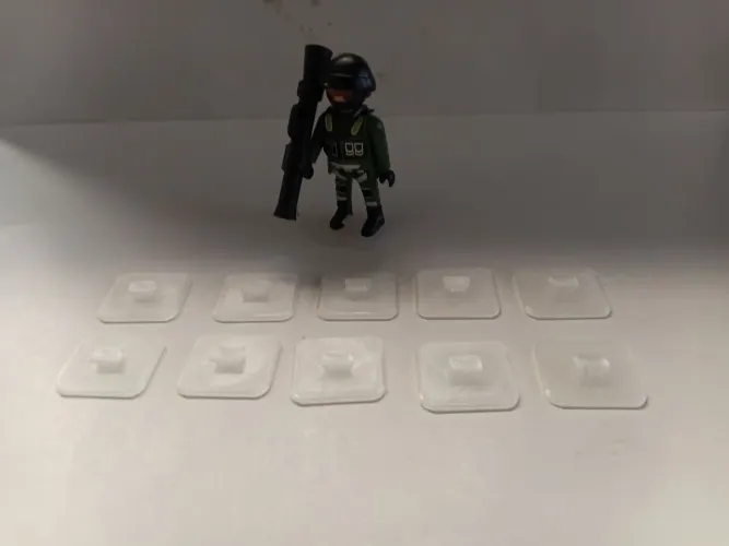 Playmobil - bases para sustentação dos bonecos