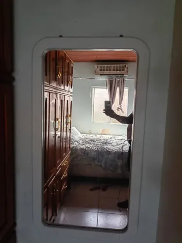 Vendo espelho grande, mais de 1 metro de comprimento