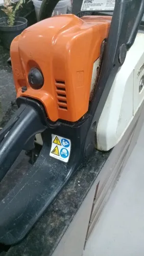 VENDO MOTOSSERRA 180 STHIL POUCO USO