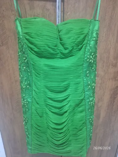    Vestido social Verde