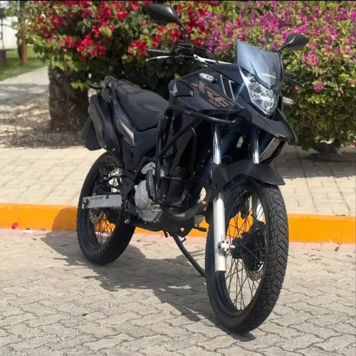 XRE 300 2023