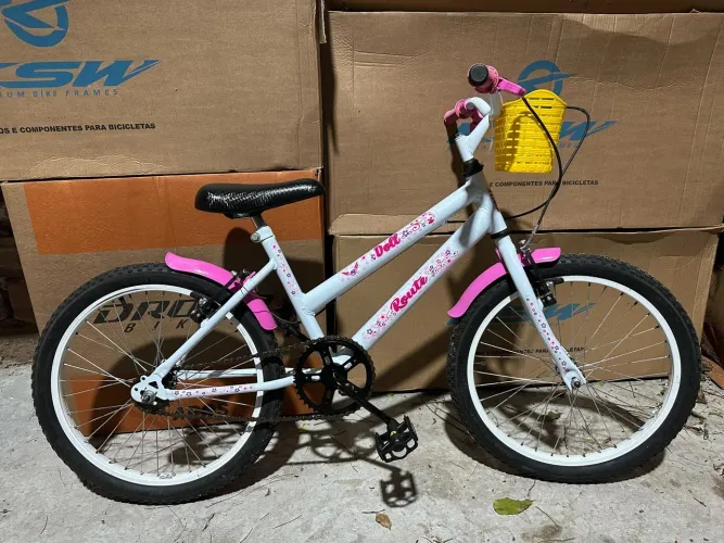 Bicicleta aro 20 cestinha