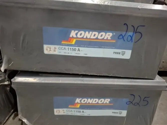 Bateria 225 ampers Caminhão som energia solar 