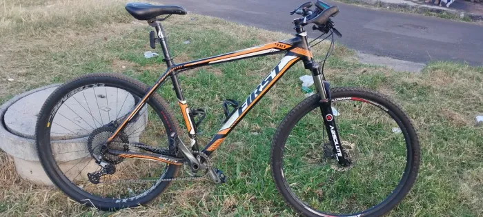 Vendo Bike First 29 tamanho 21
