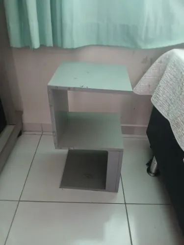 Criado mudo usado