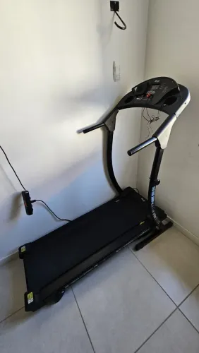 Esteira Eletrônica Dream fitness usada