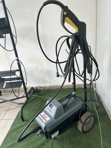 Lavadora Karcher HD 585 127v 