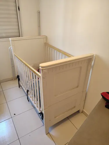 Berço semi novo