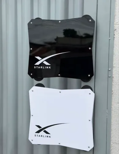 Vende-se case. Suporte de teto veicular Starlink Mini