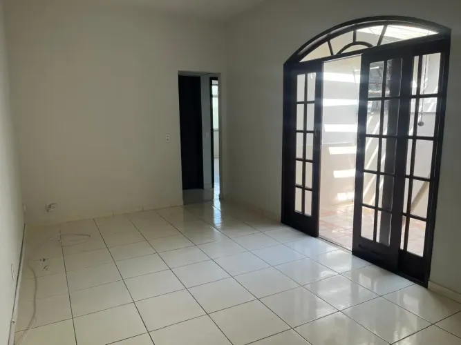 Imóvel para aluguel tem 59 metros quadrados com 2 quartos em Taquara - Rio de Janeiro - RJ