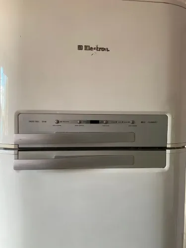 Geladeira Electrolux frost free 430 litros 220v ENTREGO 