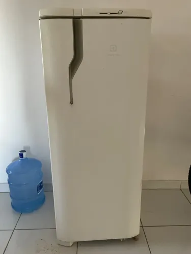 Geladeira usada Electrolux