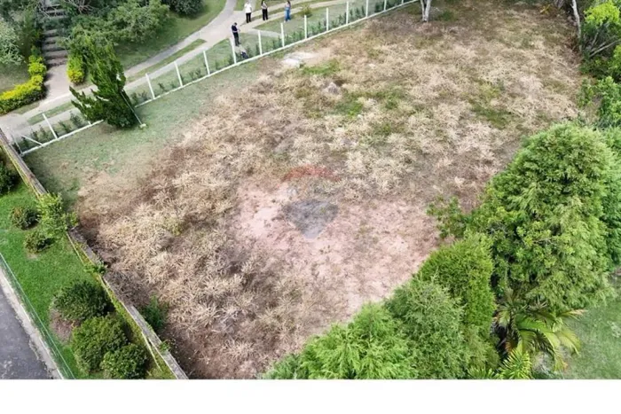 Terreno à Venda no Condomínio Ponderosa em São Roque
