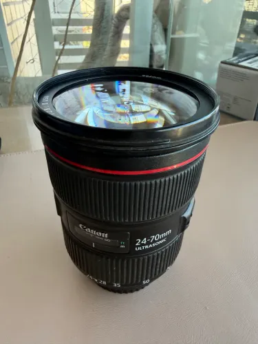 Canon EF 24-70mm f/2.8L II USM - Excelente estado!