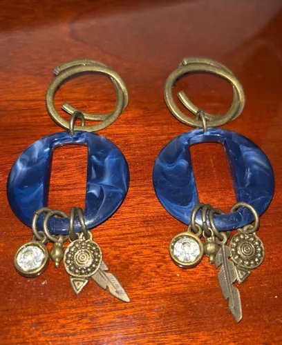 Brinco Argola Azul com Berloques
