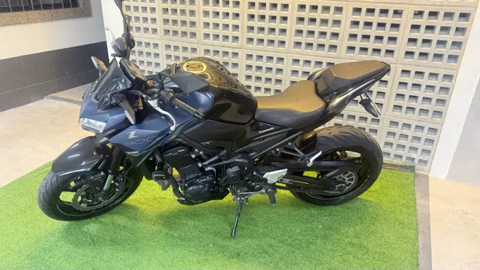 Kawasaki Z 900 2022