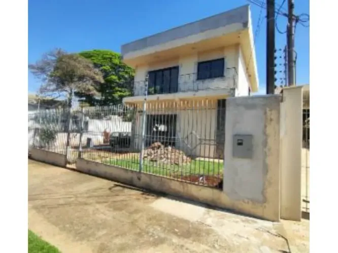 Casa em Leilão - Zona 04 - Maringá - PR