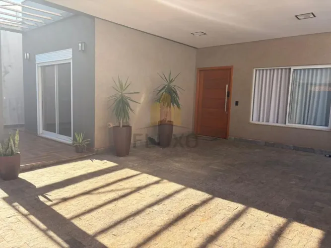 Casa com 3 dormitórios para venda no bairro VILA CORALINA