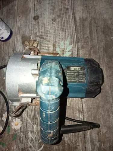 Maquina serra mármore sem carvão tendo q levar a manutenção