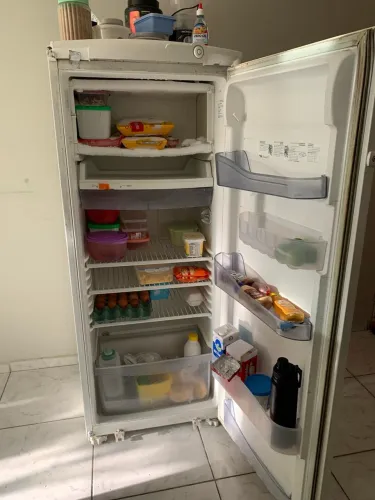 Vendo geladeira Consul 
