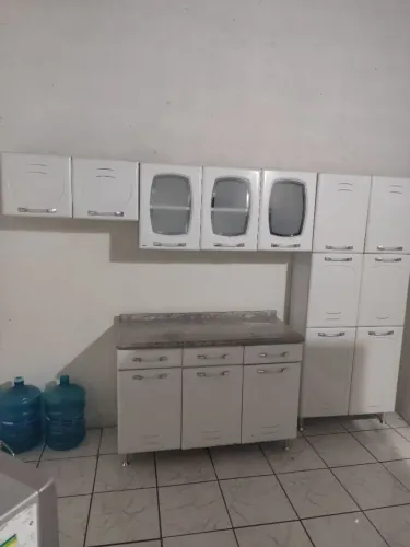 Armário de Aço com Balcão