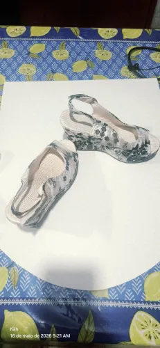 Sandalia salto anabela  n°37