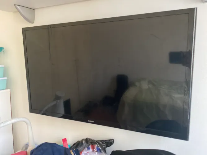 TV Quebrada Samsung 32 polegadas - Retirada em Copacabana