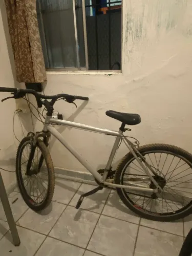 Bike nova, aro 26