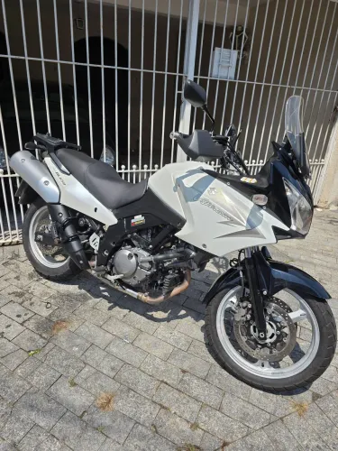 SUZIKI Vstrom 650